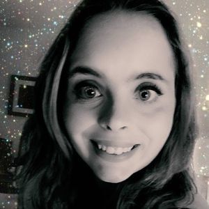 Meet your Posher, Kenzi